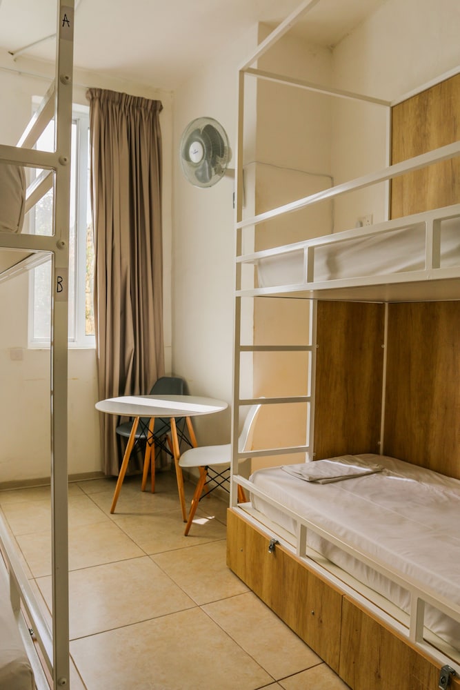Inhawi Hostel 21/50