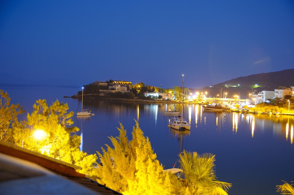 Fora Apart Hotel 37/49