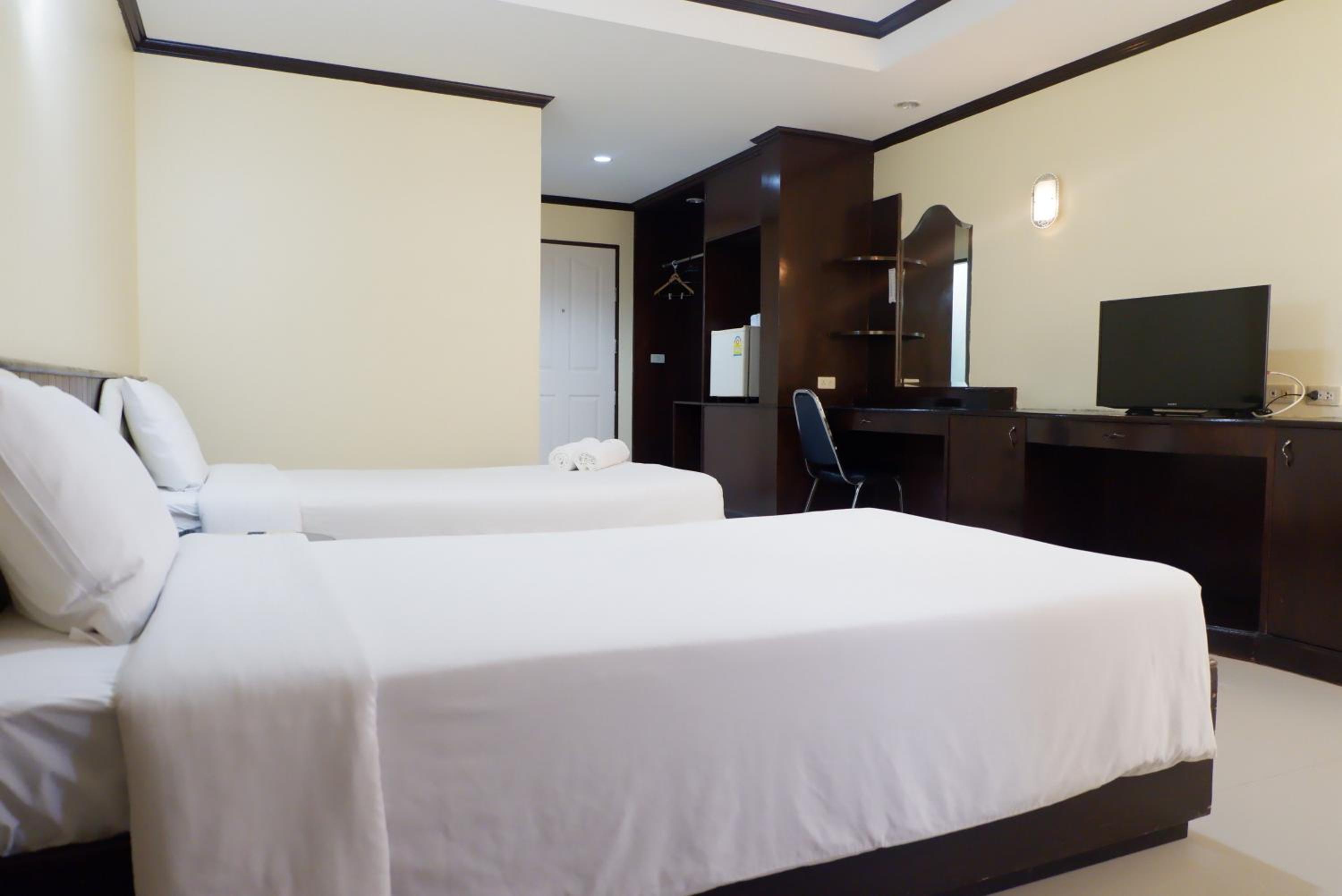 Auychai Grand Hotel 26/50