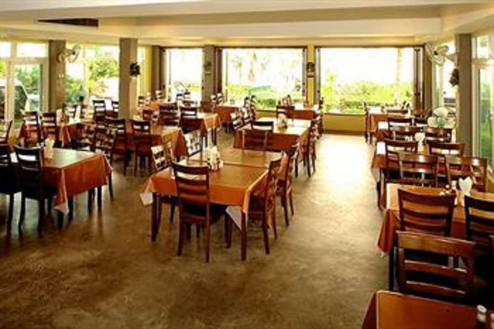 Bacchus Home Resort 53/77