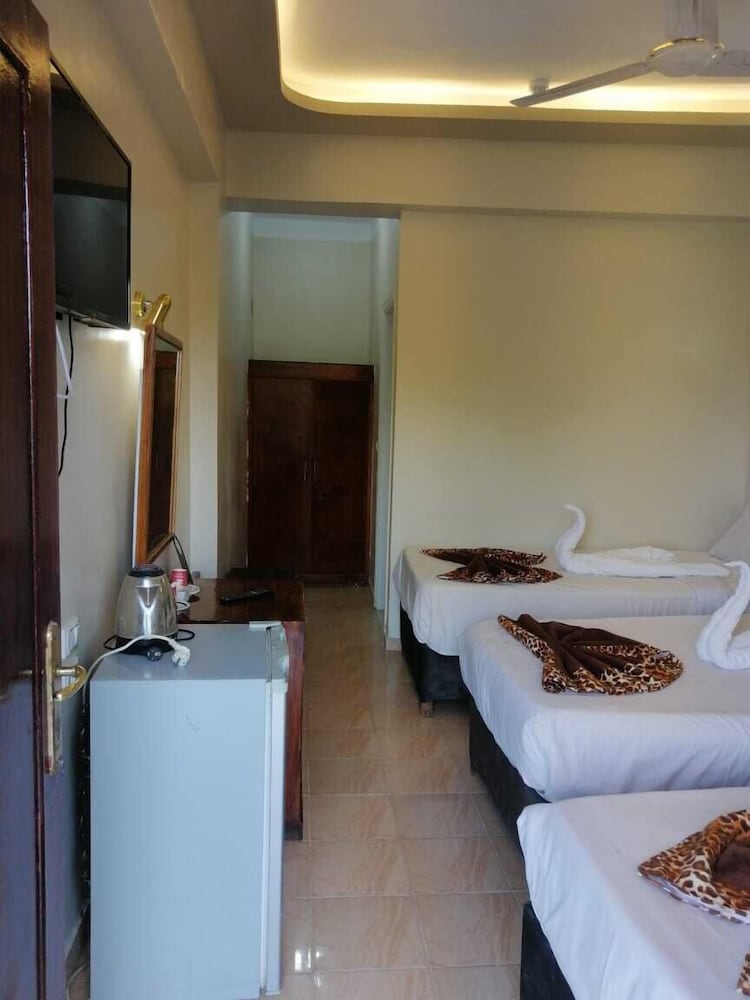 Rezeiky Hotel And Camp Luxor 23/50