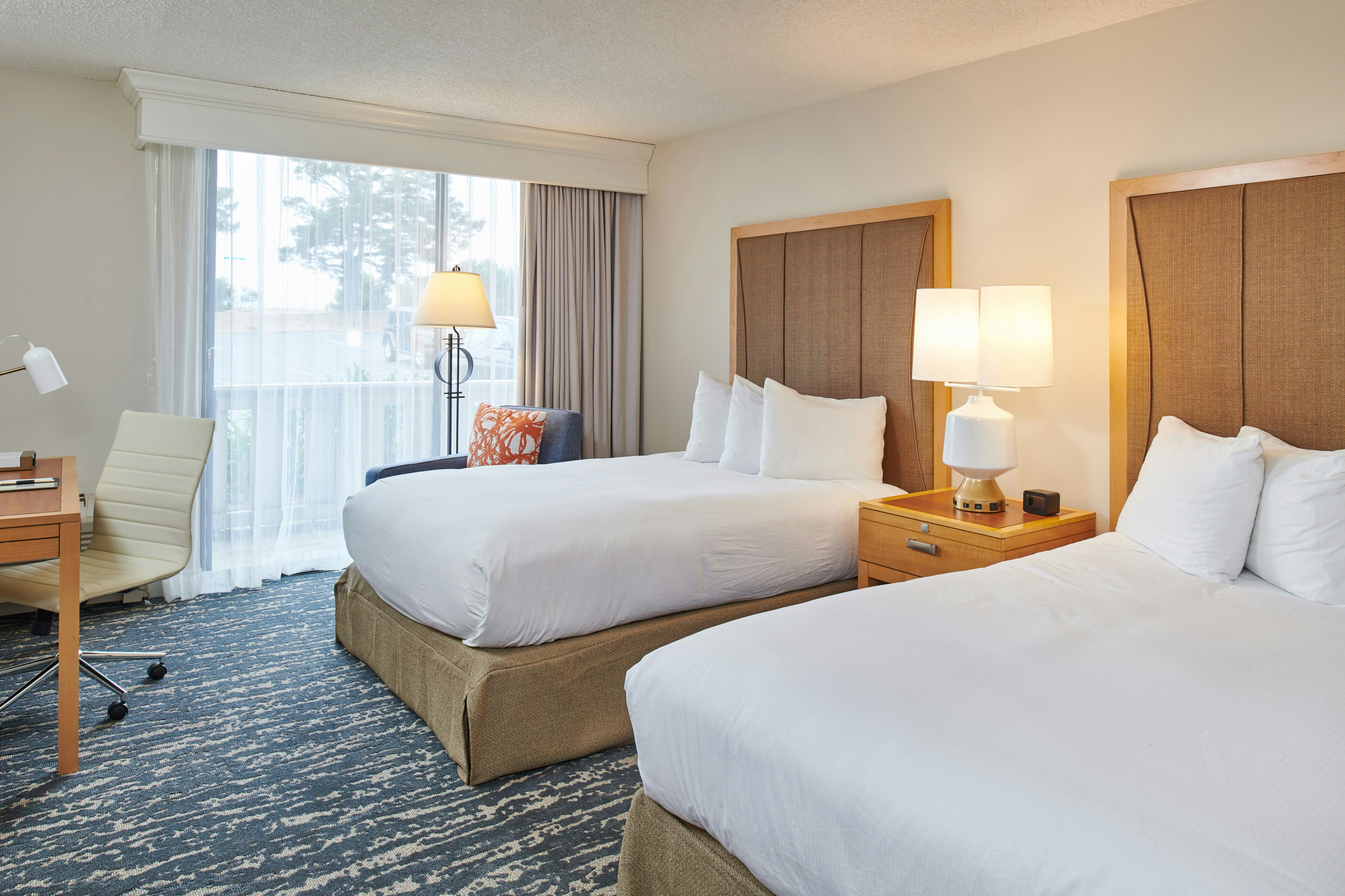 DoubleTree by Hilton Hotel Berkeley Marina 13/83