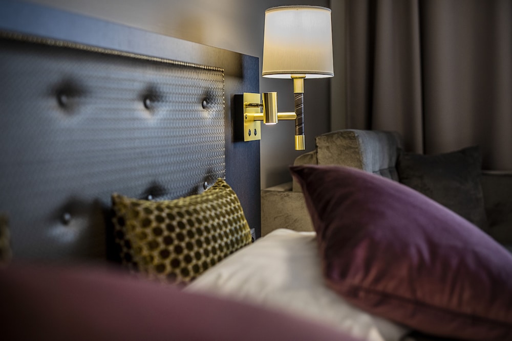 First Hotel Royal 10/39