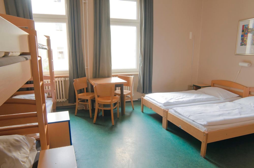 Happy Hotel Berlin 26/50