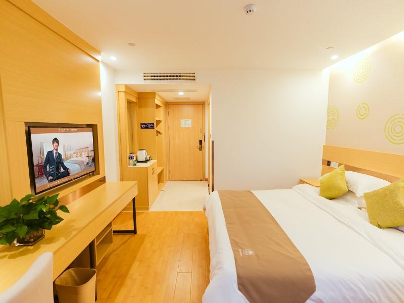 GreenTree Inn Haining Chang an University Town 8/26