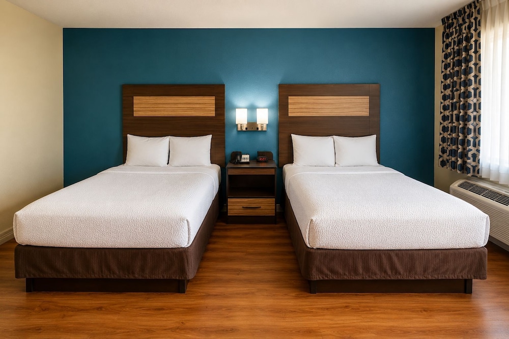 Stratford House Inn and Suites 19/51