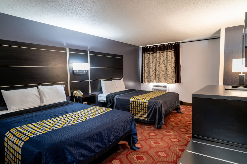 Coratel Inn & Suites by Jasper Hastings 18/50