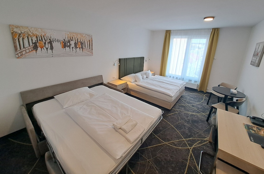 Hotel Valcha 16/48
