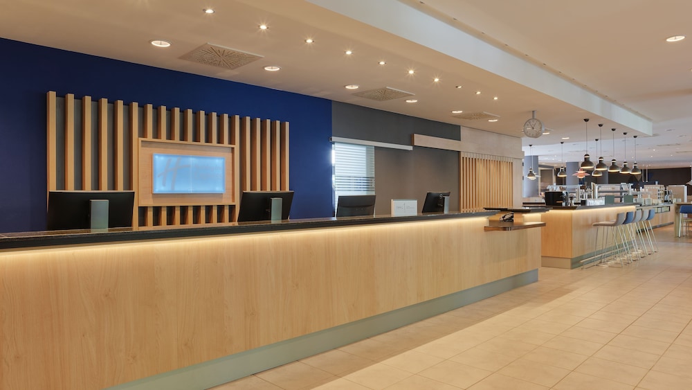 HOLIDAY INN EXPRESS BERLIN CITY CENTRE 12/52