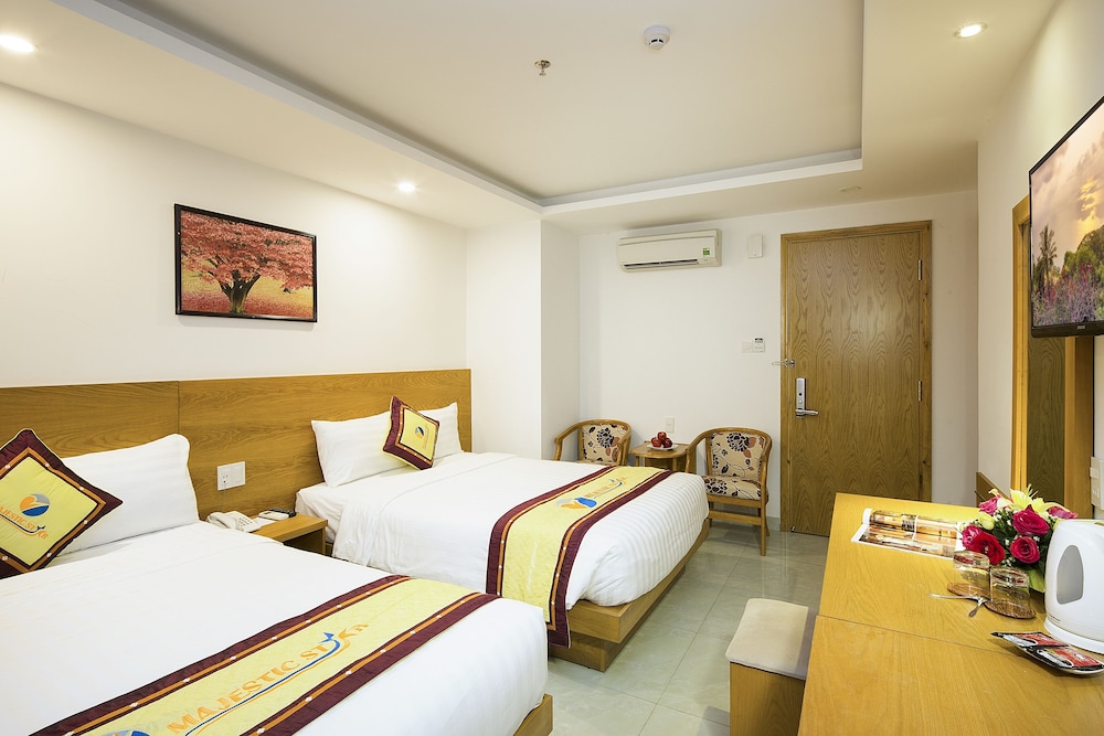 Majestic Star Hotel 25/66
