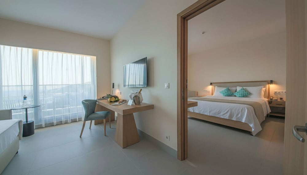 Poseidon Beach Resort 7/31