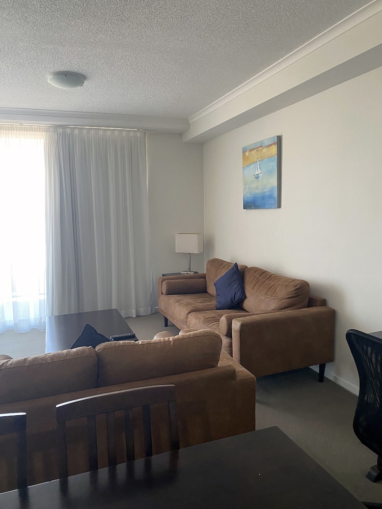 Curtis Central Apartments 30/50