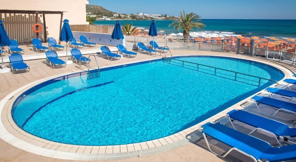 Eleni Beach 23/49
