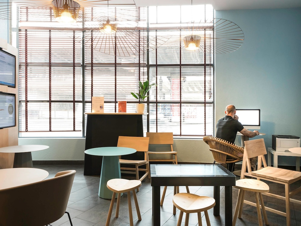 B&B HOME Paris Nord 18eme 48/57
