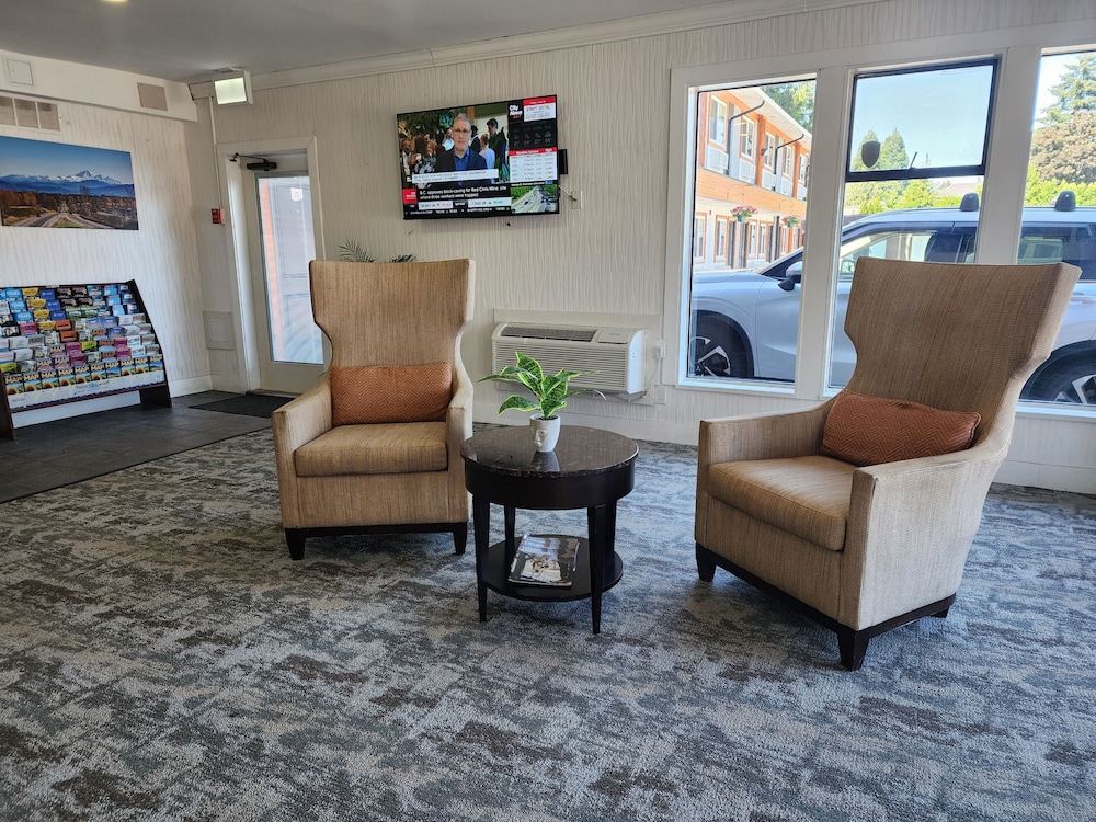 Alpine Inn Abbotsford 25/50