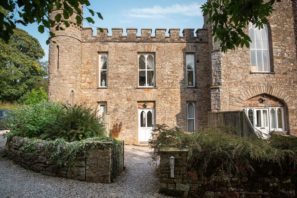 Augill Castle Hotel 5/47