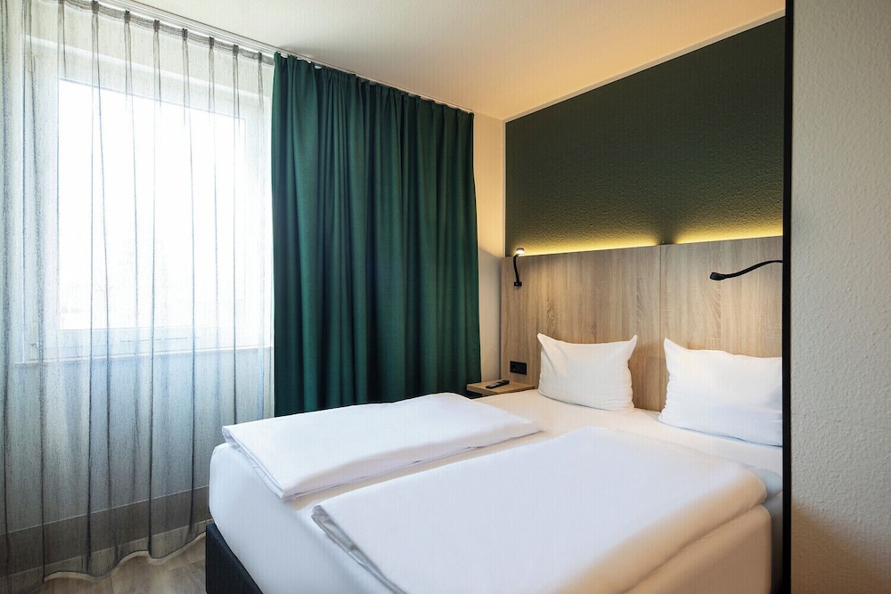 BUSINESS TRIPLE ROOM