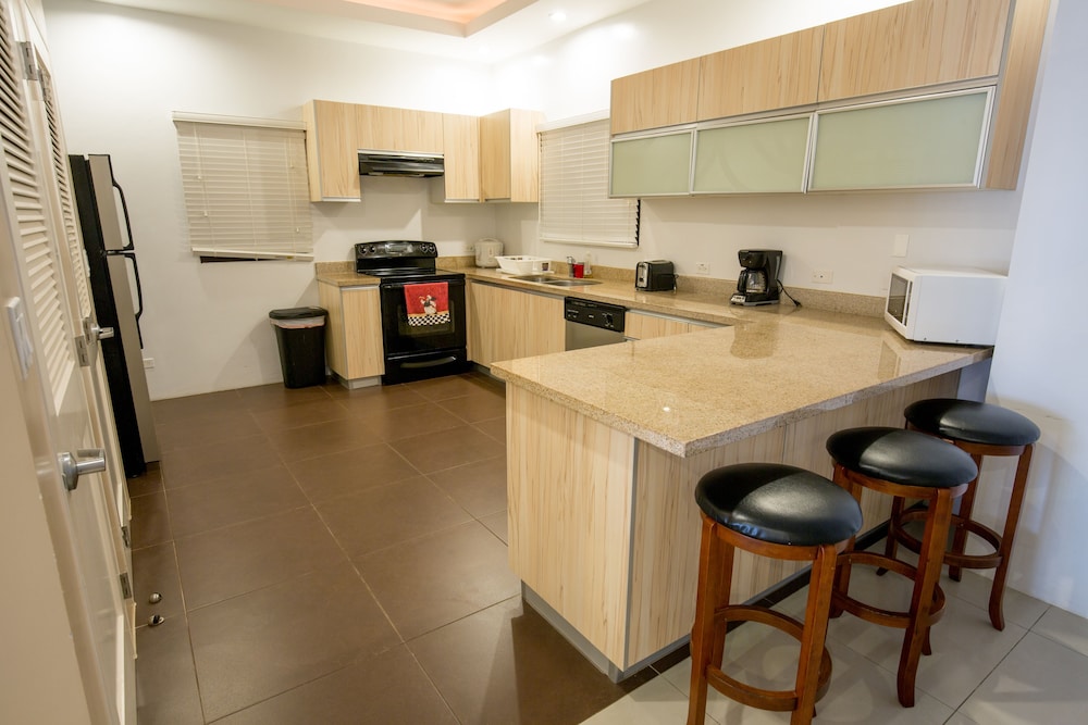 Tumon Bel-Air Serviced Residence 49/64