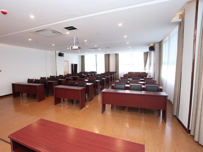 GreenTree Inn Hefei Binhu New District Ziyun Road and Qingtan Road Jianghuai Car Factory 13/18