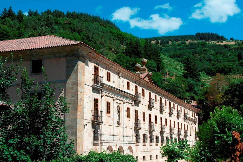 Parador Monasterio de Corias 1/41
