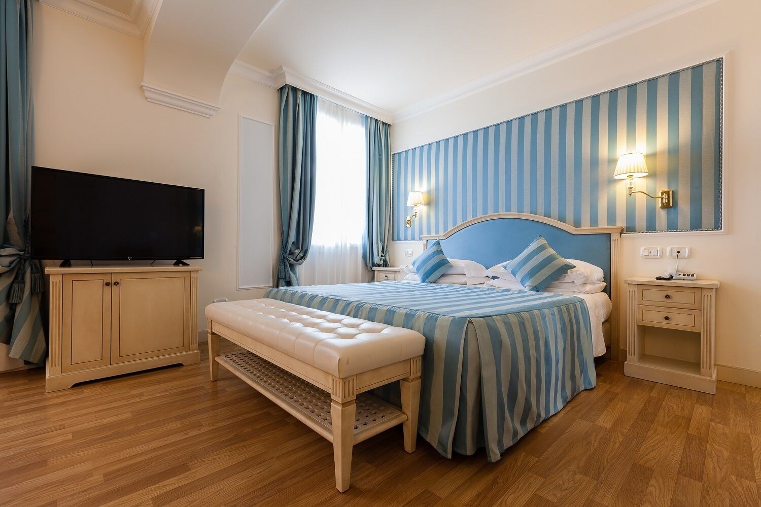 STANDARD, DOUBLE BED