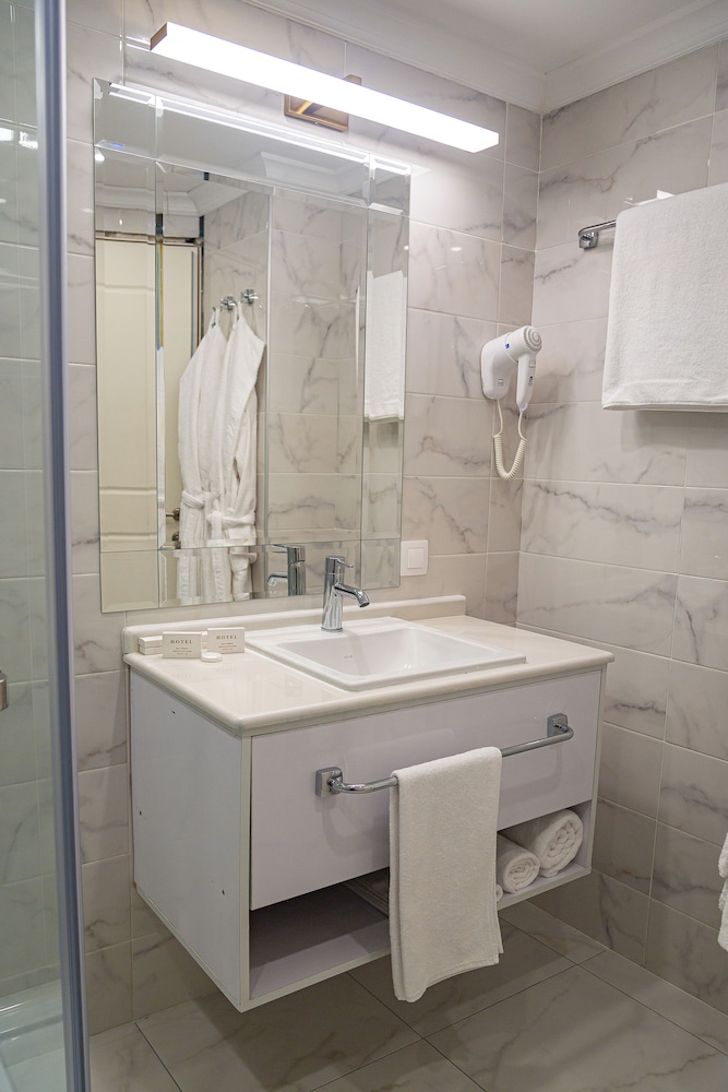 Almaty Hotel 48/50
