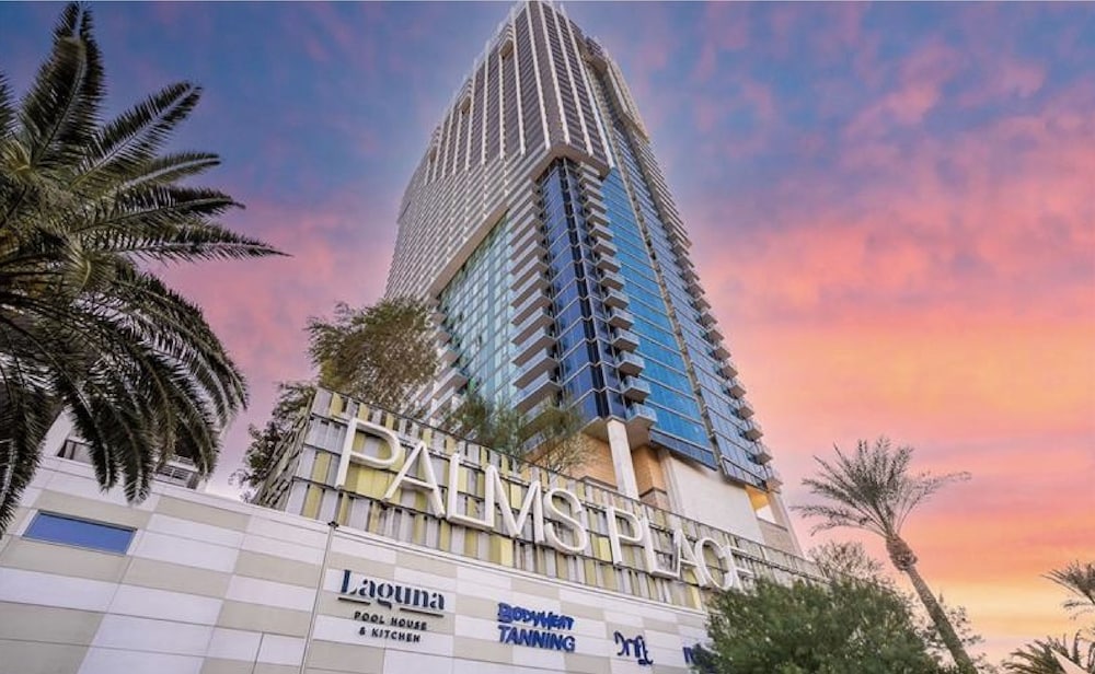 Palms Place Hotel and Spa photo2