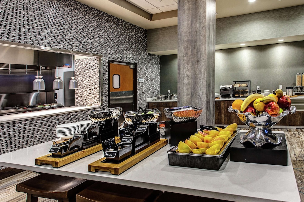 Hilton Garden Inn Topeka Ks 52/78