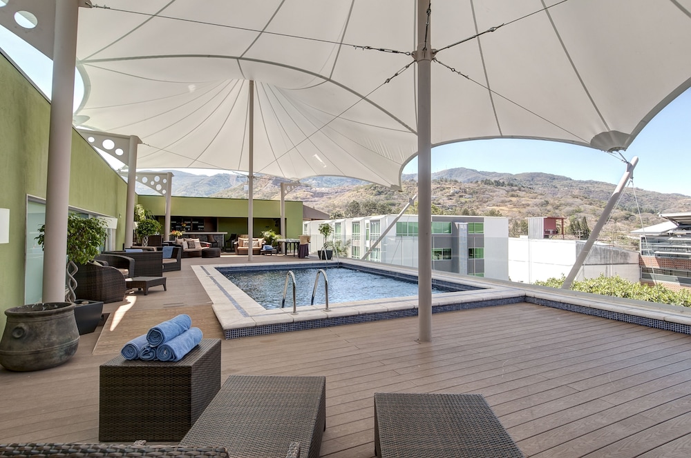 Studio Hotel Boutique 40/75
