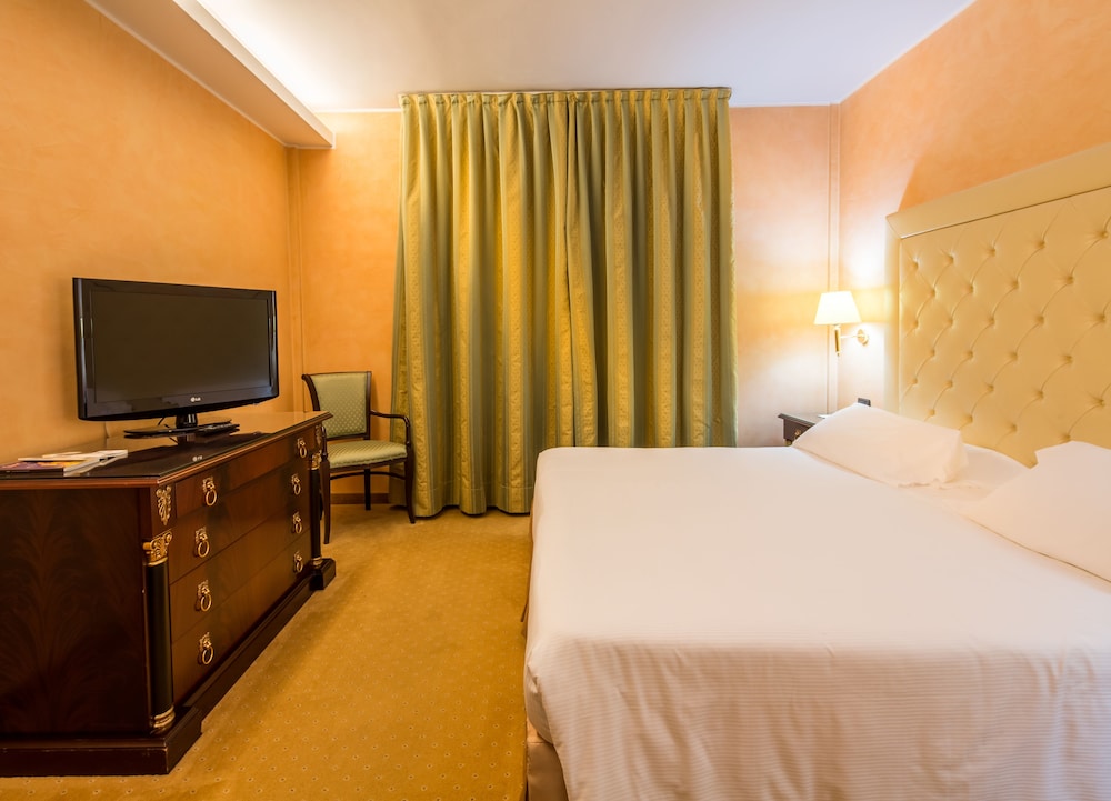 Best Western Cavalieri Della Corona Hotel 22/55