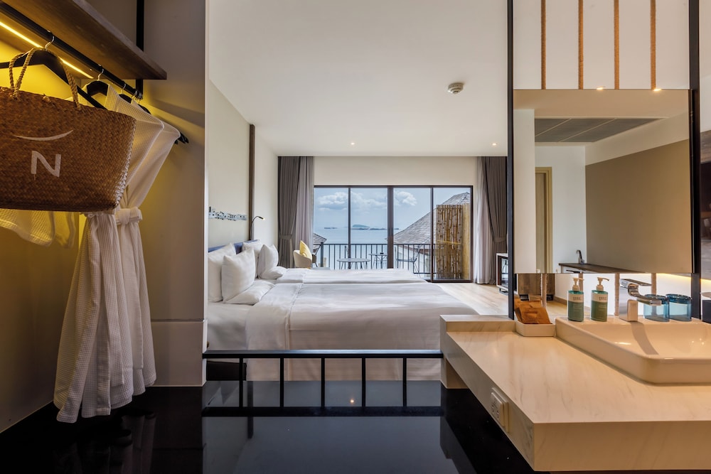 NOVOTEL KOH SI CHANG 41/41