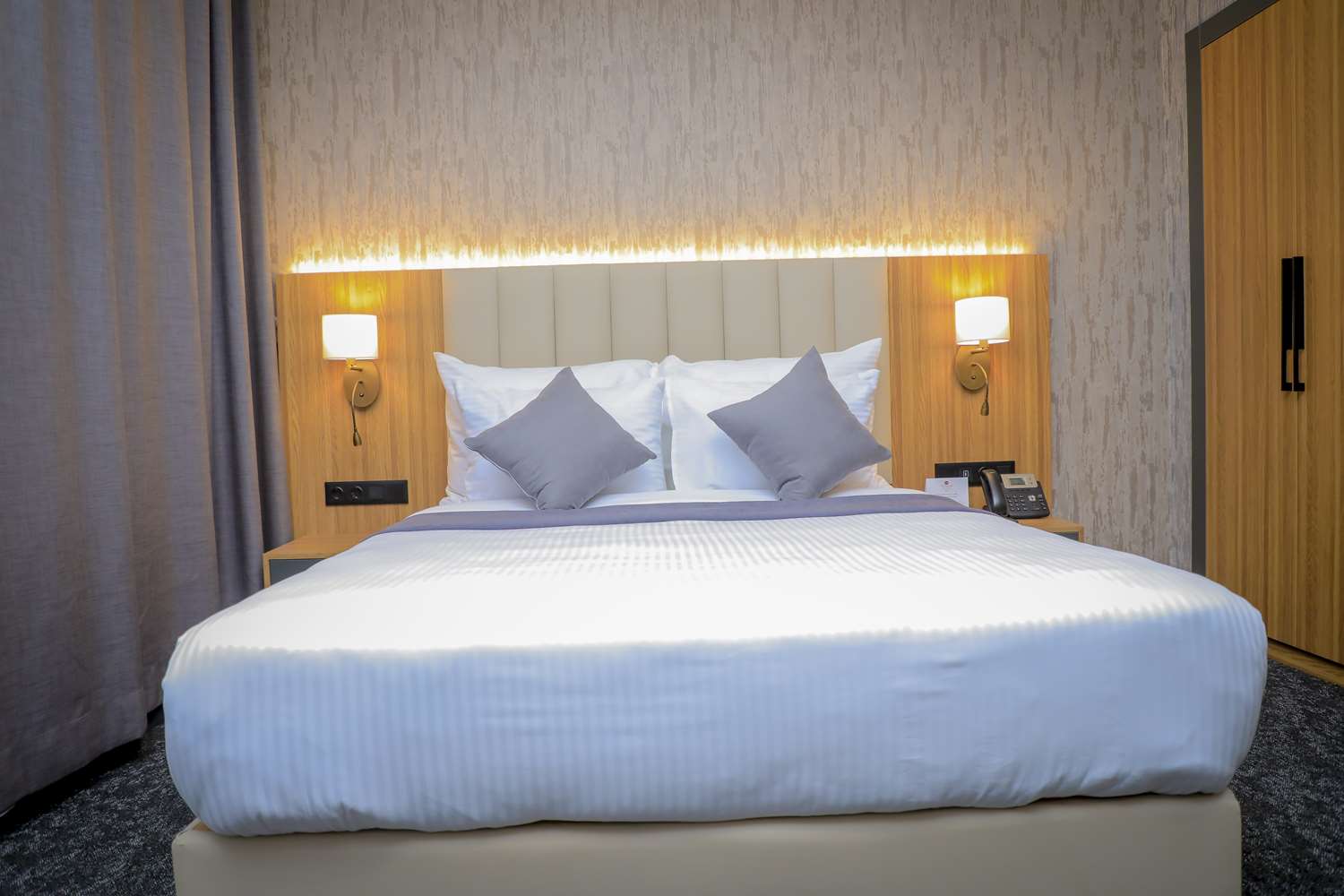 Best Western Premier DJ Hotel 8/27