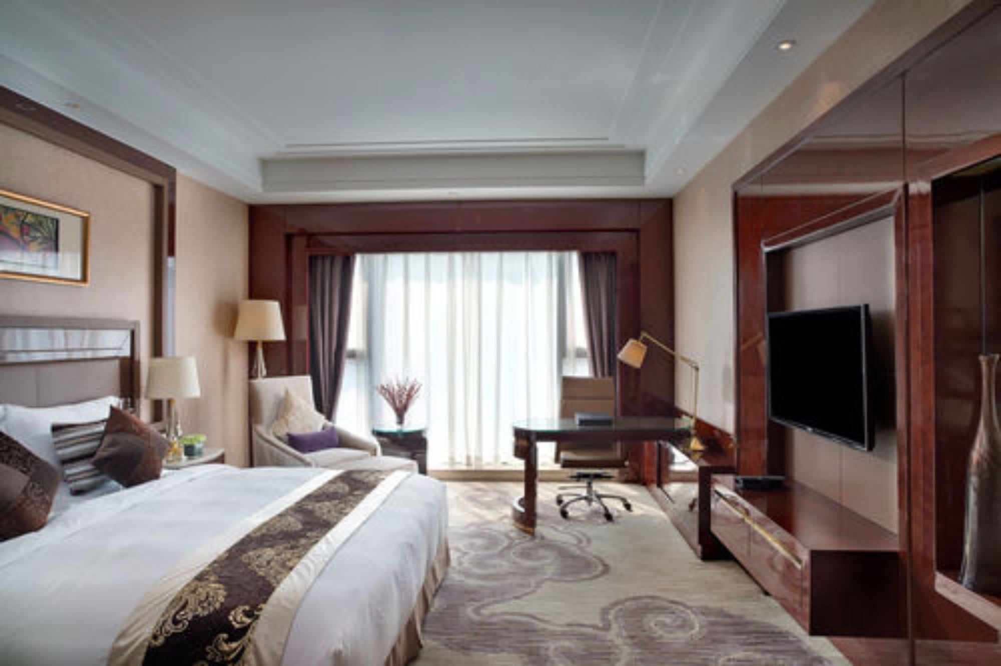 Standard, Queen Bed