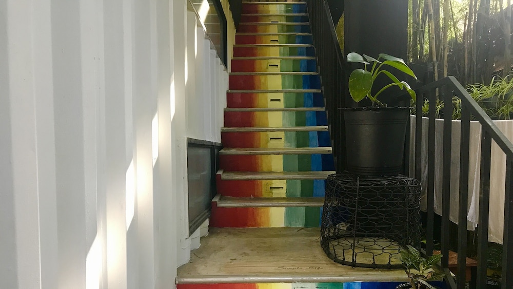 Containers By Eco Hotel Tagaytay 9/66