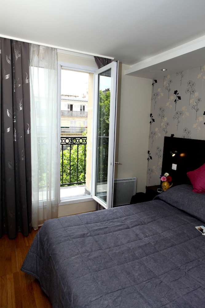 Alane Hotel 16/57