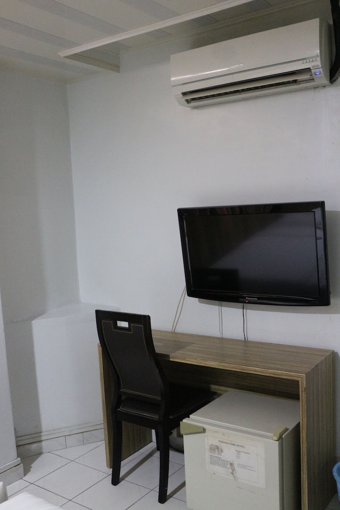 Subang Park Hotel 50/64