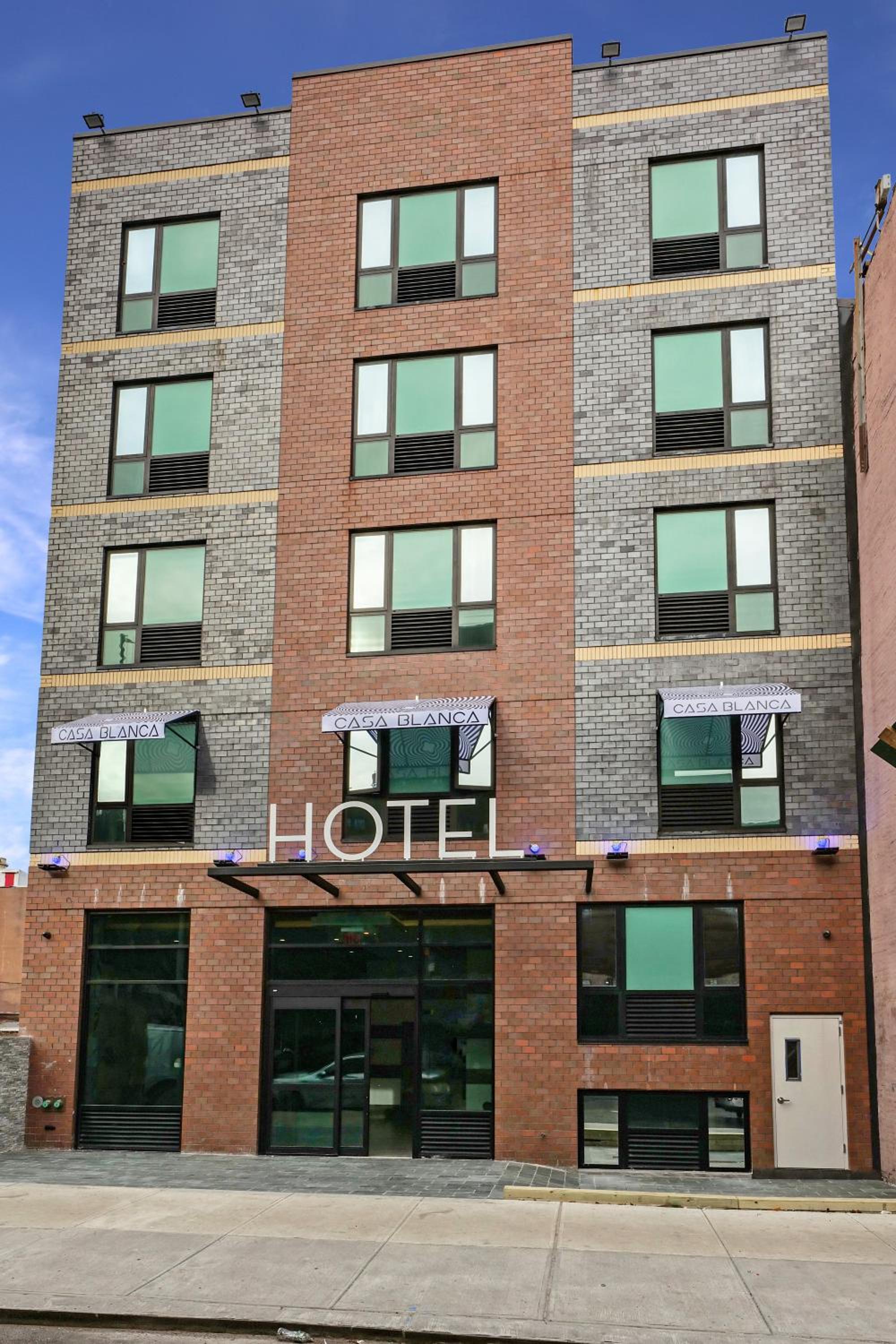 Casa Blanca Hotel Brooklyn 4/29