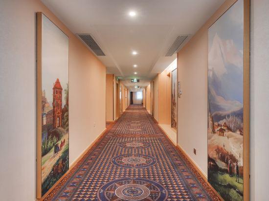 Vienna International Hotel(Suzhou Yangcheng Lake) 12/31