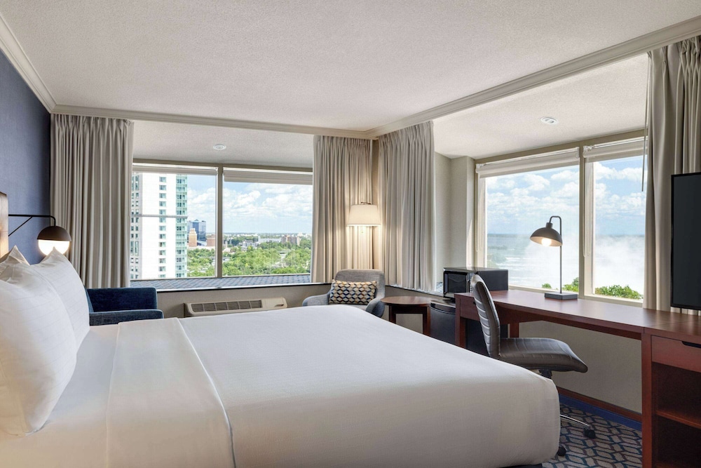 Wyndham Grand Fallsview Hotel 22/65