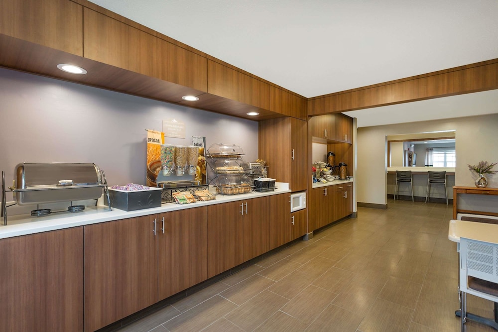Microtel Inn Suites By Wyndham Richmond Airport 5/37