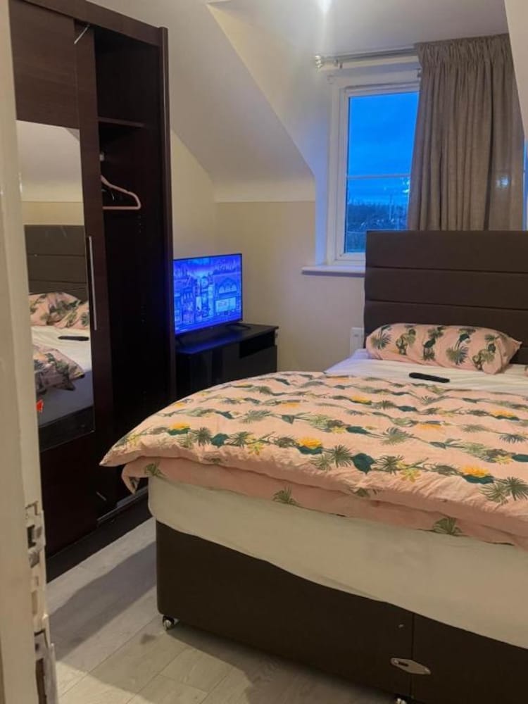 OYO Komegloba Mega room 17/22
