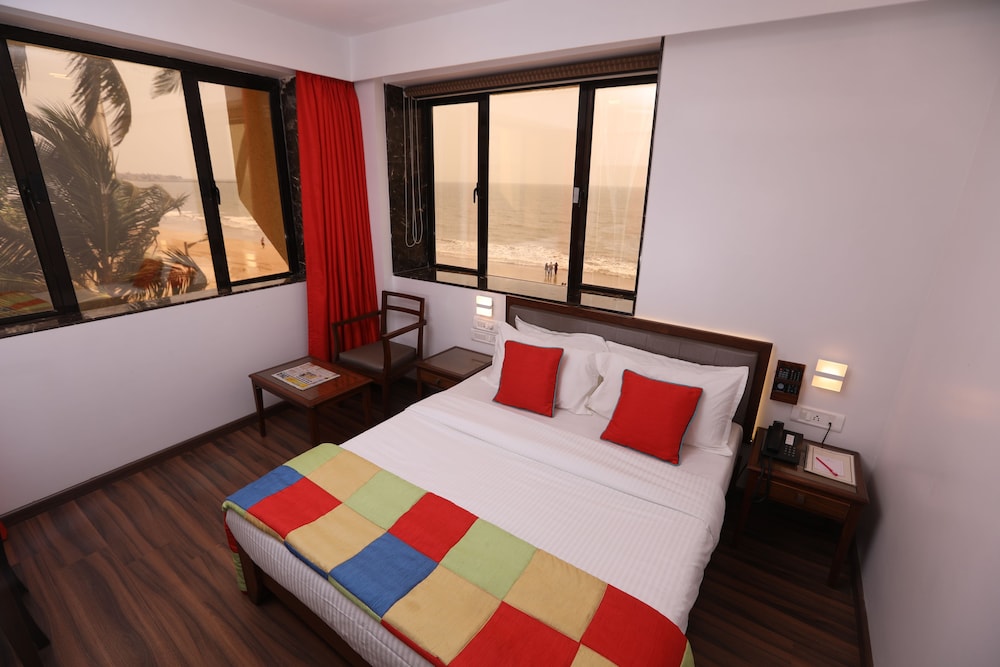 CITIZEN HOTEL 25/65