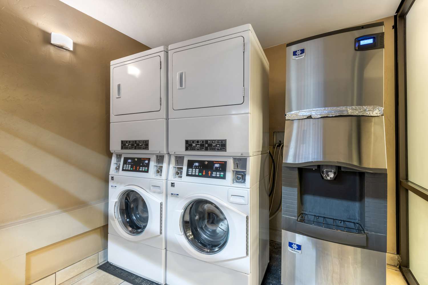 Best Western Plus Rio Grande Inn 8/16