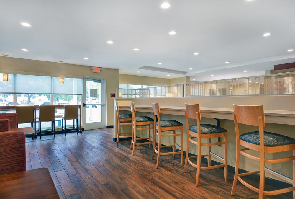 Hotel Towneplace Suites By Marriott Sarasota Bradenton West 33/43