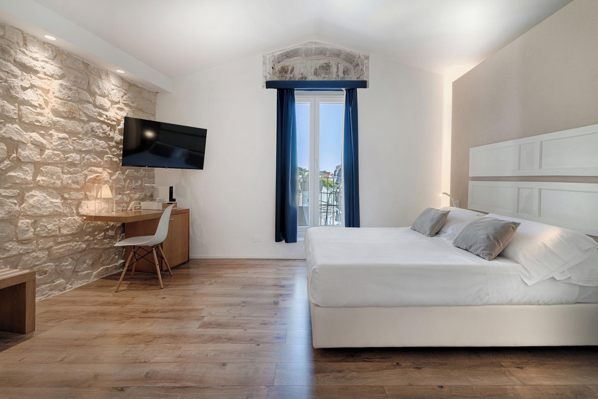 جناح جونيور بشرفة، Iblaresort 2/10
