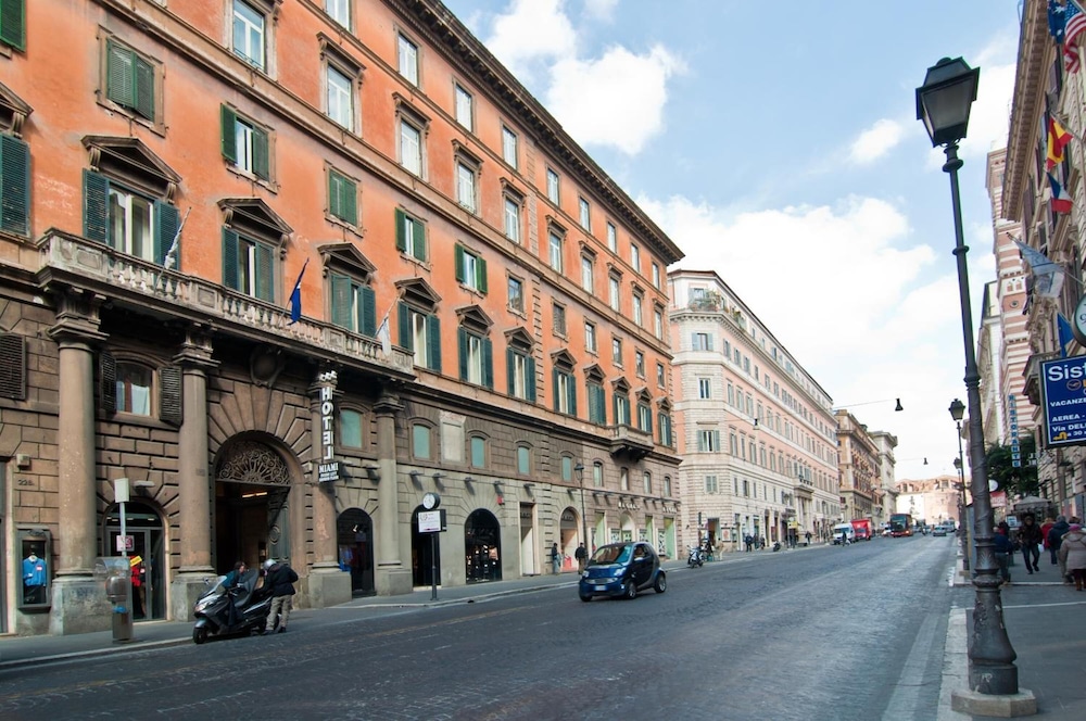 Hotel Regina Giovanna 44/49