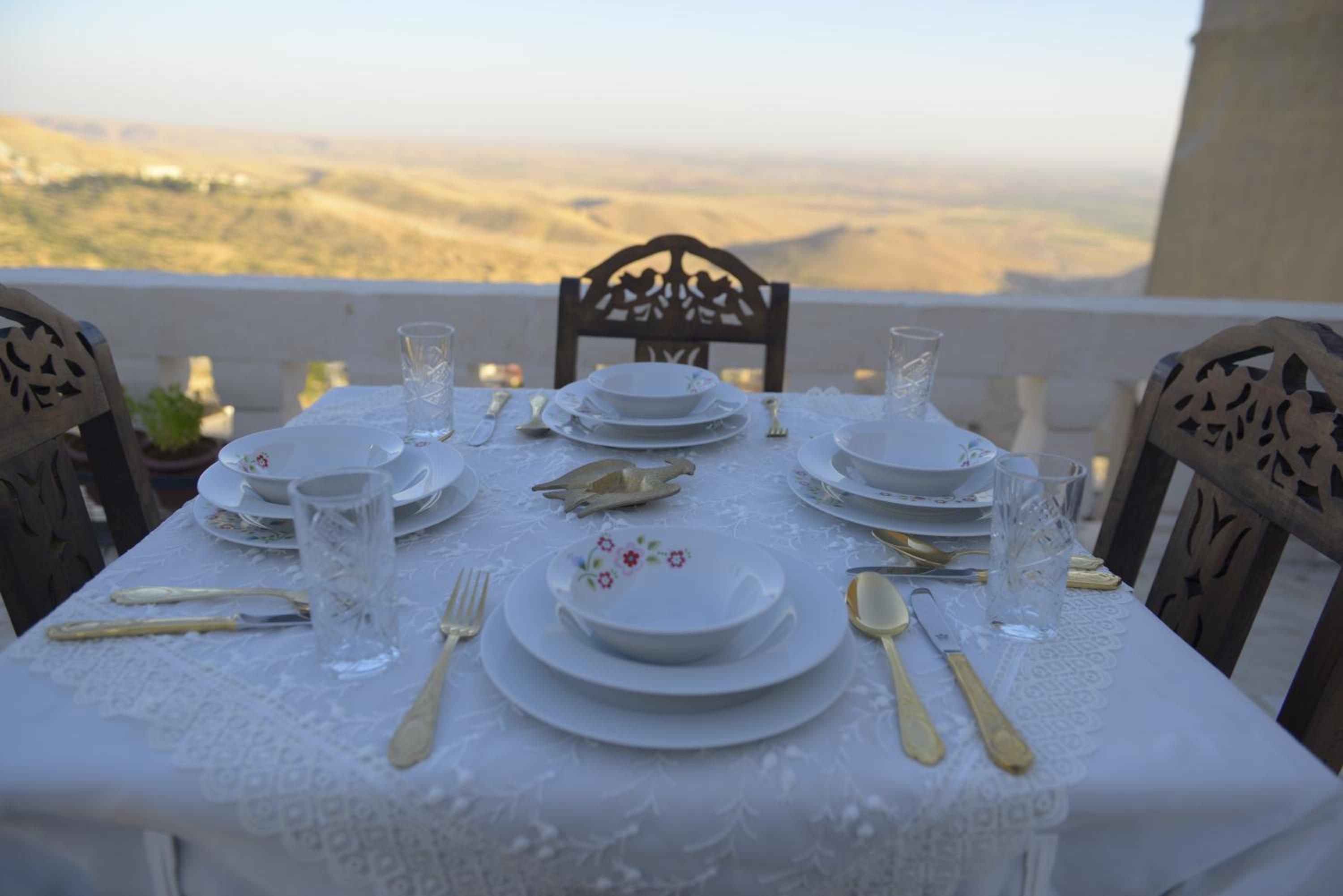 Merdin Hotel 48/60