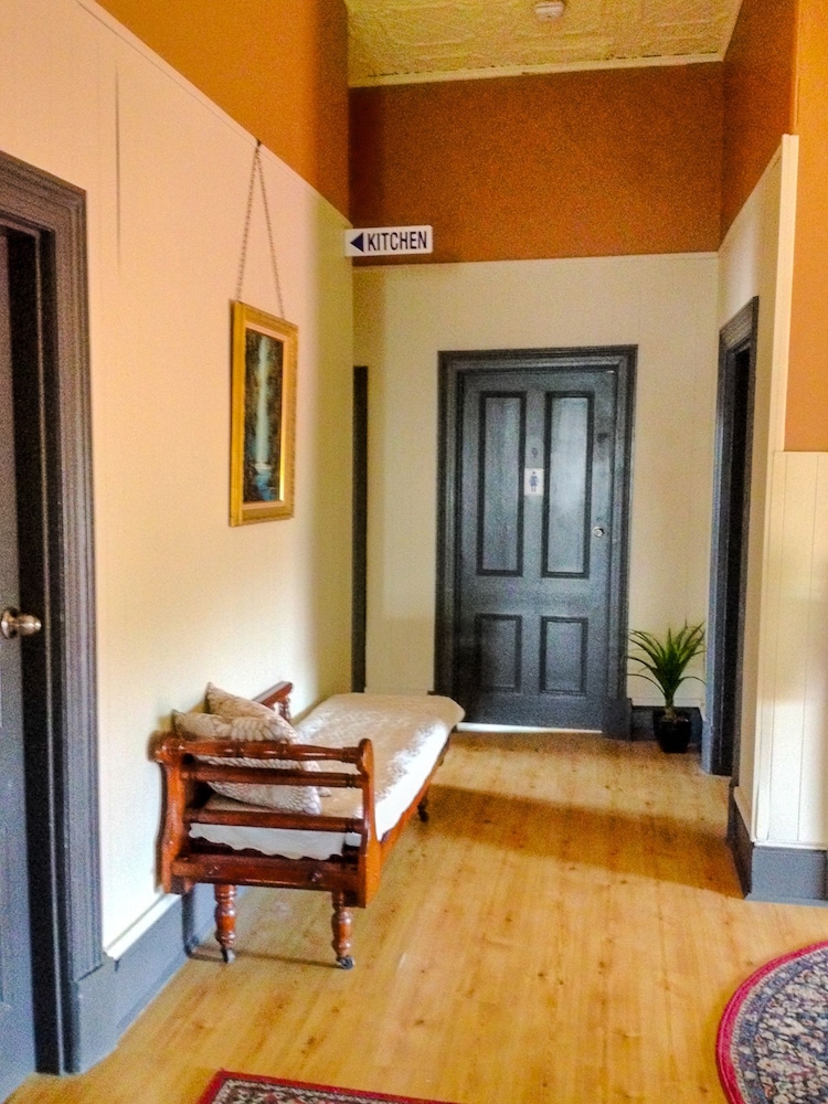 Pampas Motel 34/53