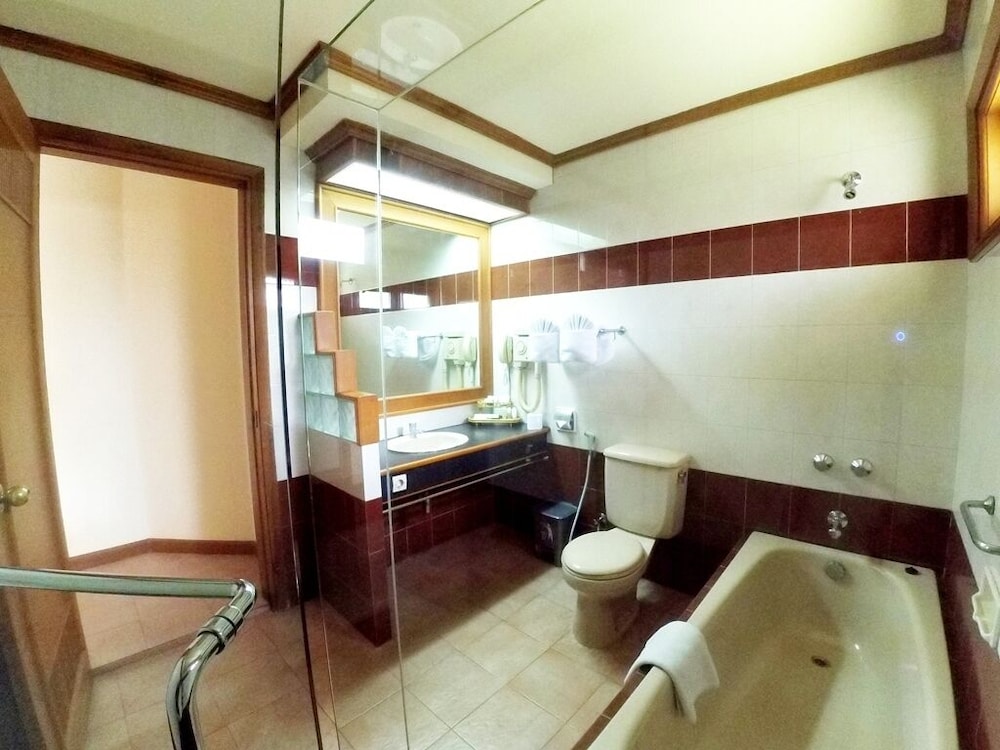 Purnama Hotel 47/50