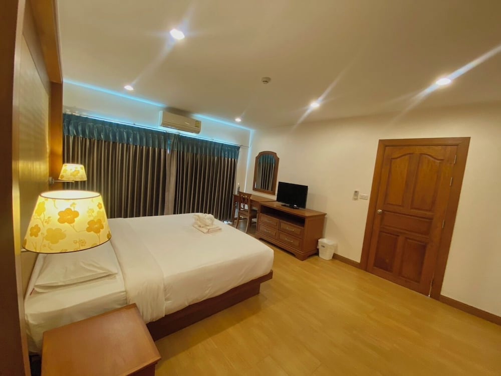 D Hotel Pattaya 9/40